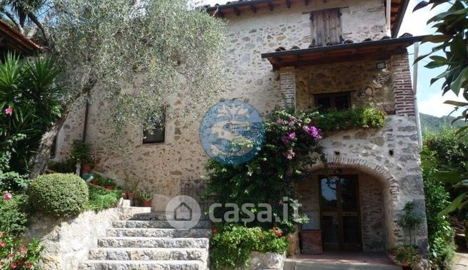 Rustico/casale in residenziale in 