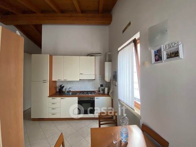 Appartamento in residenziale in Via Giovanni Pascoli 1