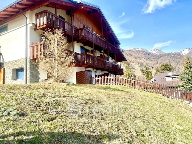 Appartamento in residenziale in Strada Provinciale 23 del Colle di Sestriere