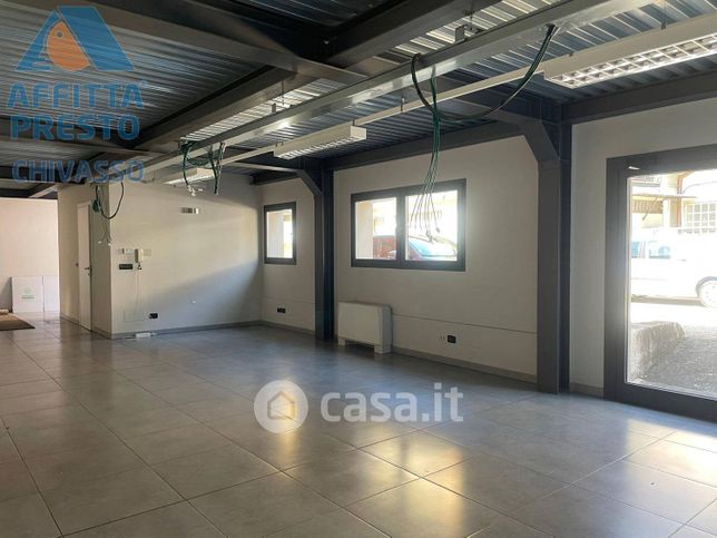 Ufficio in commerciale in Via Teodoro II 1