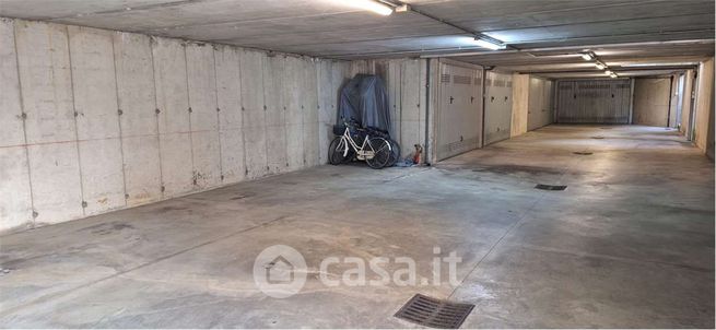 Box/posto auto in residenziale in 