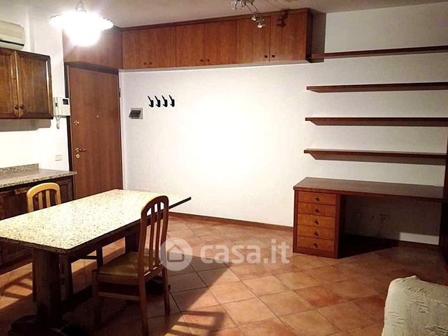 Appartamento in residenziale in Via Monte Grappa