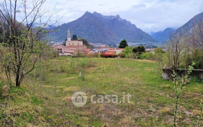 Terreno edificabile in residenziale in Via Riello