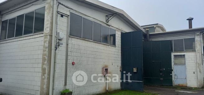 Capannone in commerciale in Via Tommaso Edison 68 /70