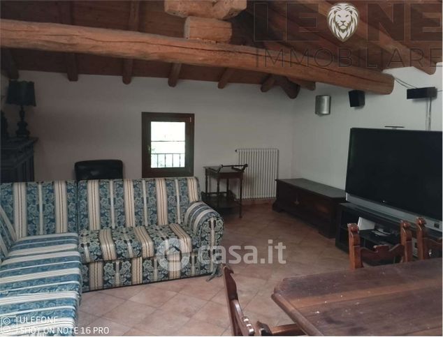 Villa in residenziale in