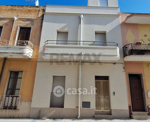 Casa indipendente in residenziale in Via Carlo Pisacane 72