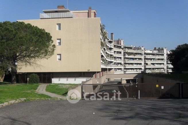 Box/posto auto in residenziale in Via Paolo Renzi