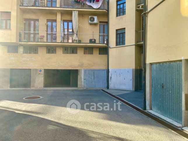 Box/posto auto in residenziale in Via Saluzzo 57