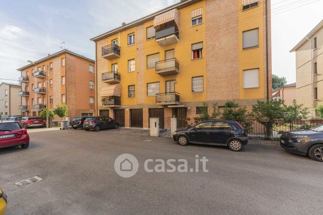 Appartamento in residenziale in Via Adelio Cacciari 8 -2