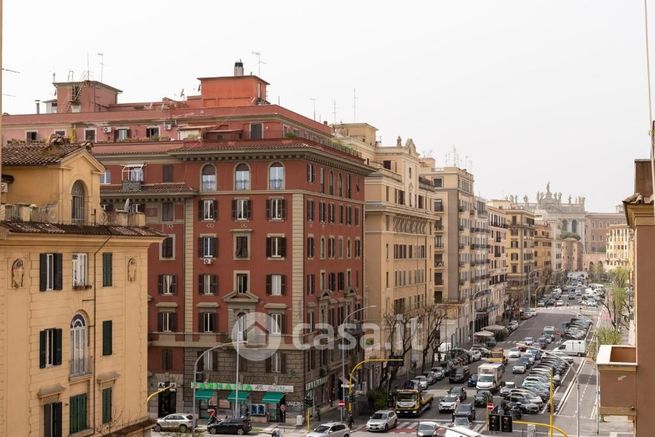 Appartamento in residenziale in Via Taranto