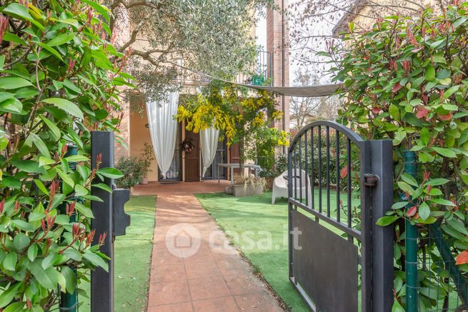Appartamento in residenziale in Via Vincenzo Sangiorgi 7