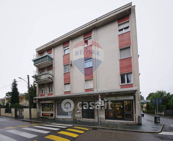 Appartamento in residenziale in Via Resegone 49