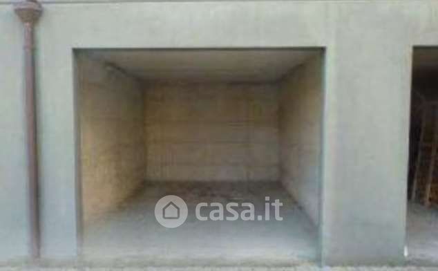Box/posto auto in residenziale in Strada Gherzi