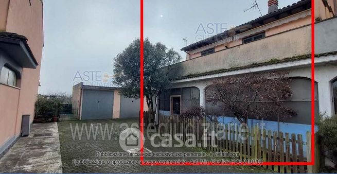 Box/posto auto in residenziale in Via Perani 26