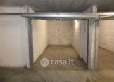 Box/posto auto in residenziale in Via di Grotta di Gregna