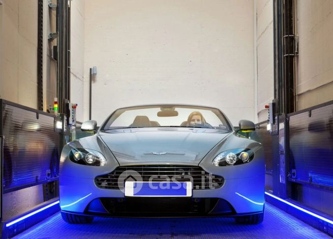 Box/posto auto in residenziale in Via del Corso