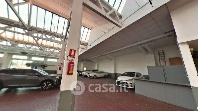 Capannone in commerciale in Via CuorgnÃ¨ 21
