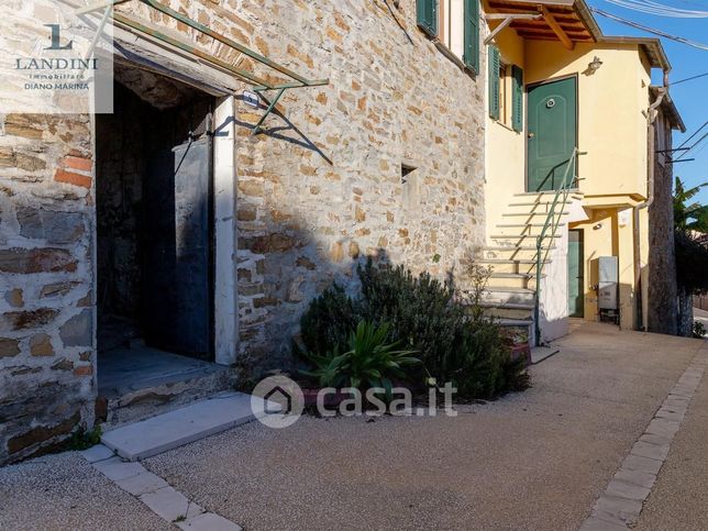 Appartamento in residenziale in Via Angiolo Silvio Novaro 6