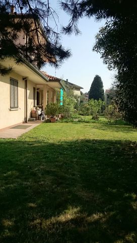 Villa in residenziale in Via Castello