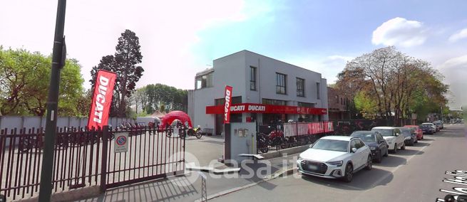 Capannone in commerciale in Viale Italia 476