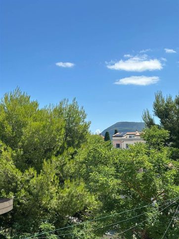 Appartamento in residenziale in Strada Varano Trave