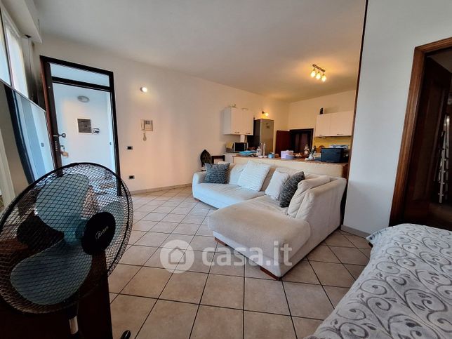 Appartamento in residenziale in Via Innocenzo Golfarelli 72