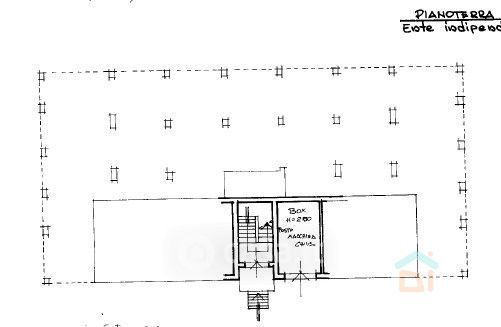 Box/posto auto in residenziale in Viale San Francesco 23 -19