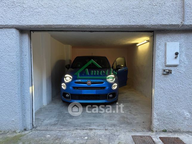 Garage/posto auto in residenziale in Via Romita Massabovi 15 -11