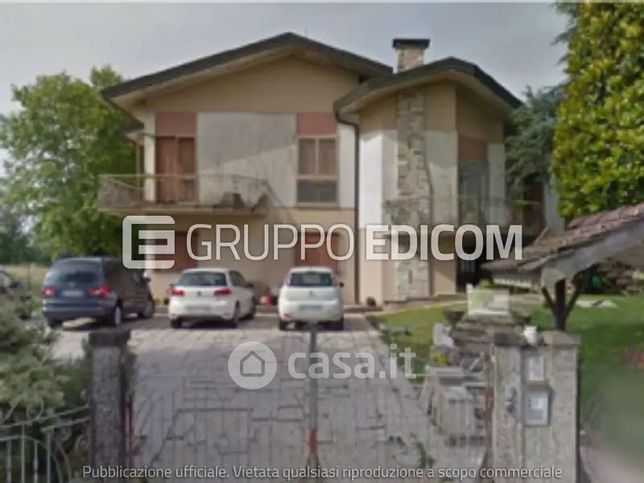 Casa bi/trifamiliare in residenziale in Via Boccalara 36