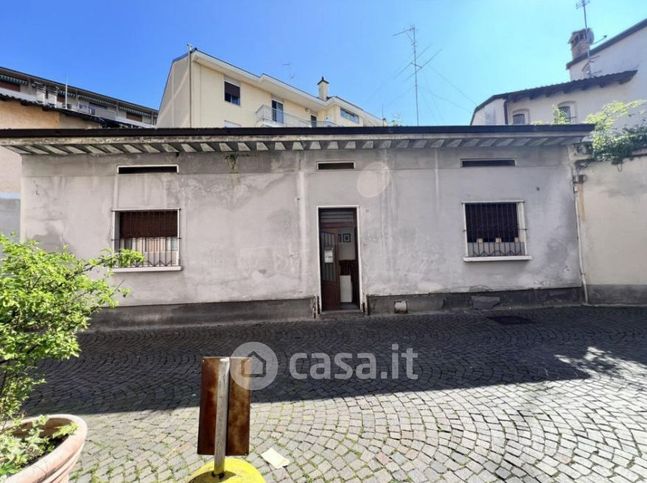 Casa indipendente in residenziale in Via Civerchi 51