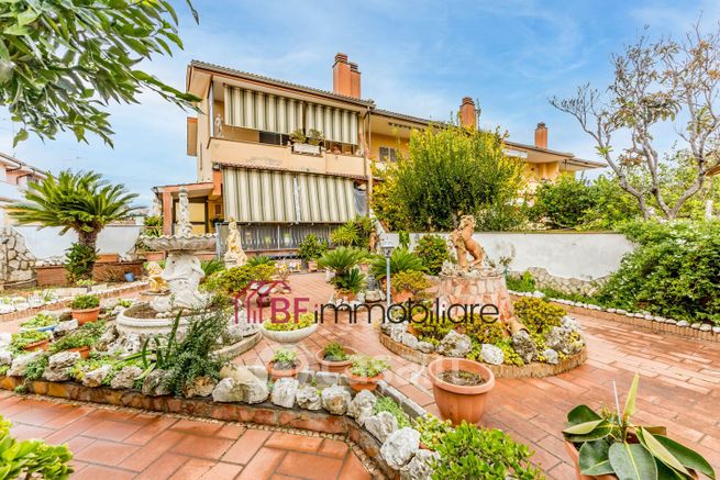 Villetta a schiera in residenziale in Via dei Gemelli