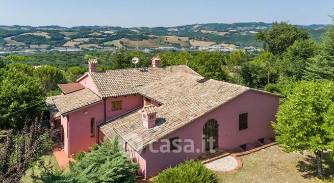 Appartamento in residenziale in Via Montegrappa