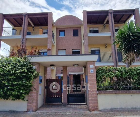 Casa indipendente in residenziale in Via Fonte dell'Abbazia 2