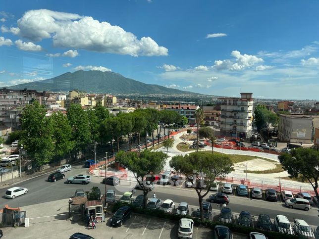 Ufficio in commerciale in Via Arcora