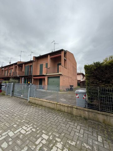 Casa bi/trifamiliare in residenziale in Via Vittorio Veneto 69