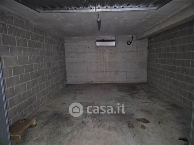 Garage/posto auto in residenziale in Via Palmiro Togliatti 11