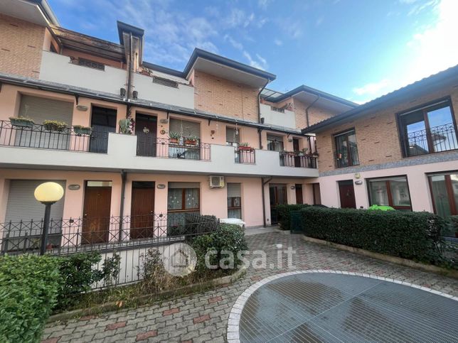 Appartamento in residenziale in Via Dante Alighieri 57