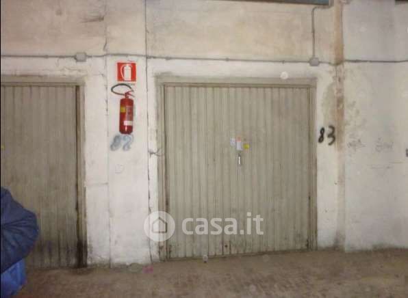 Garage/posto auto in residenziale in Via Val di Non 37