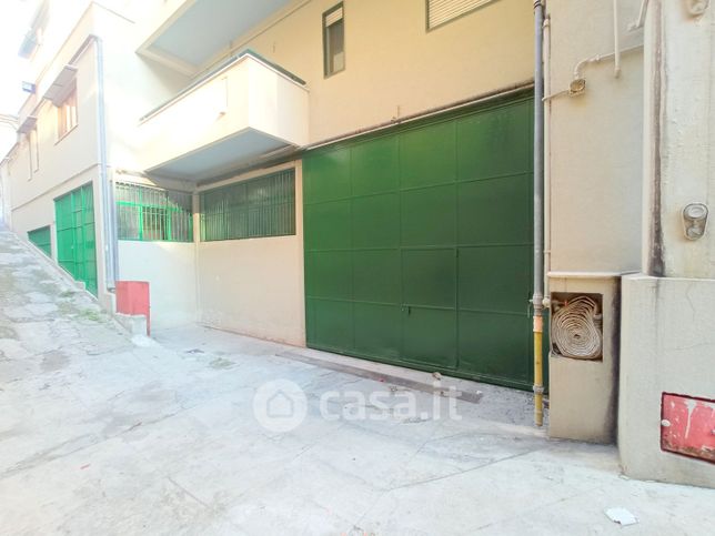 Garage/posto auto in residenziale in Via Sampolo 214  a