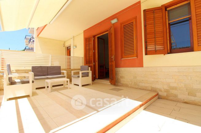 Appartamento in residenziale in Via Lecce 14