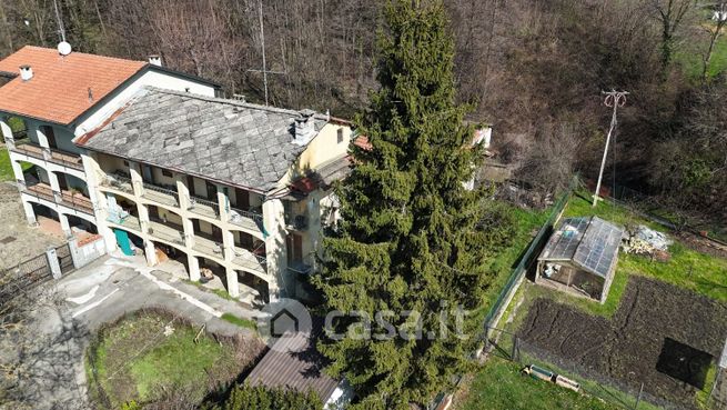 Rustico/casale in residenziale in Via Sergio de Vitis 14