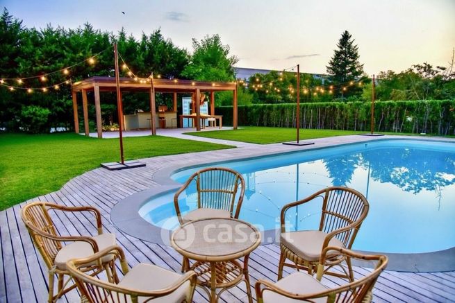 Casa indipendente in residenziale in Via del Ferrale 14/3