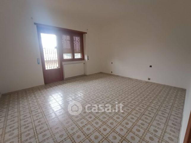 Appartamento in residenziale in Via Tuscolo