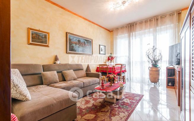 Appartamento in residenziale in Via Varese 150