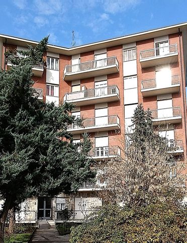 Appartamento in residenziale in Via Andrea Sansovino 63