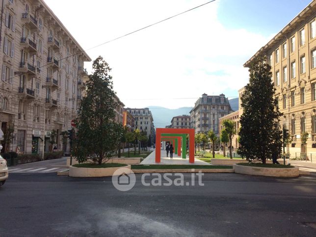 Ufficio in commerciale in Piazza Giuseppe Verdi