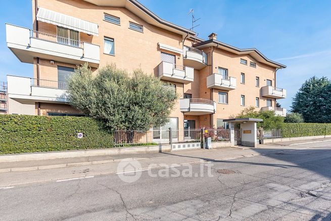 Ufficio in commerciale in Via Legnano 435