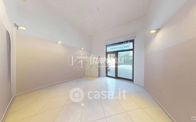 Ufficio in commerciale in Via Valdengo 17