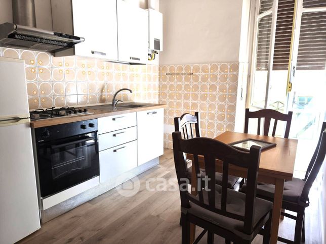 Appartamento in residenziale in Via Stellone 11