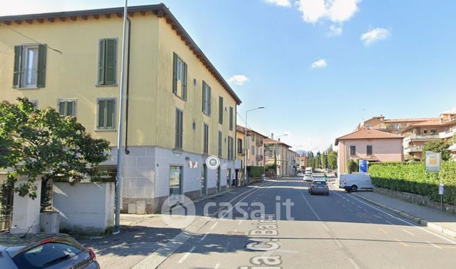 Box/posto auto in residenziale in Via C. Baioni 26